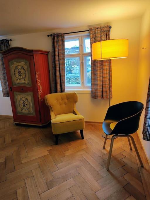 Ferienwohnung Resl - Geschmackvoll Renoviert & Zentral Im Historischen Schindelhaus 上施陶芬 外观 照片