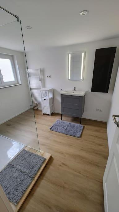 Ferienwohnung Resl - Geschmackvoll Renoviert & Zentral Im Historischen Schindelhaus 上施陶芬 外观 照片